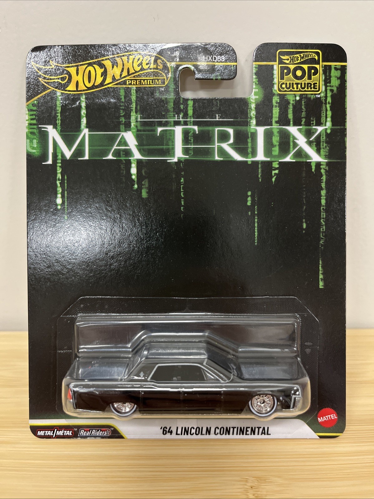Hot Wheels Pop Culture Matrix 64 Lincoln Continental 1:64 Scale Ages 3+