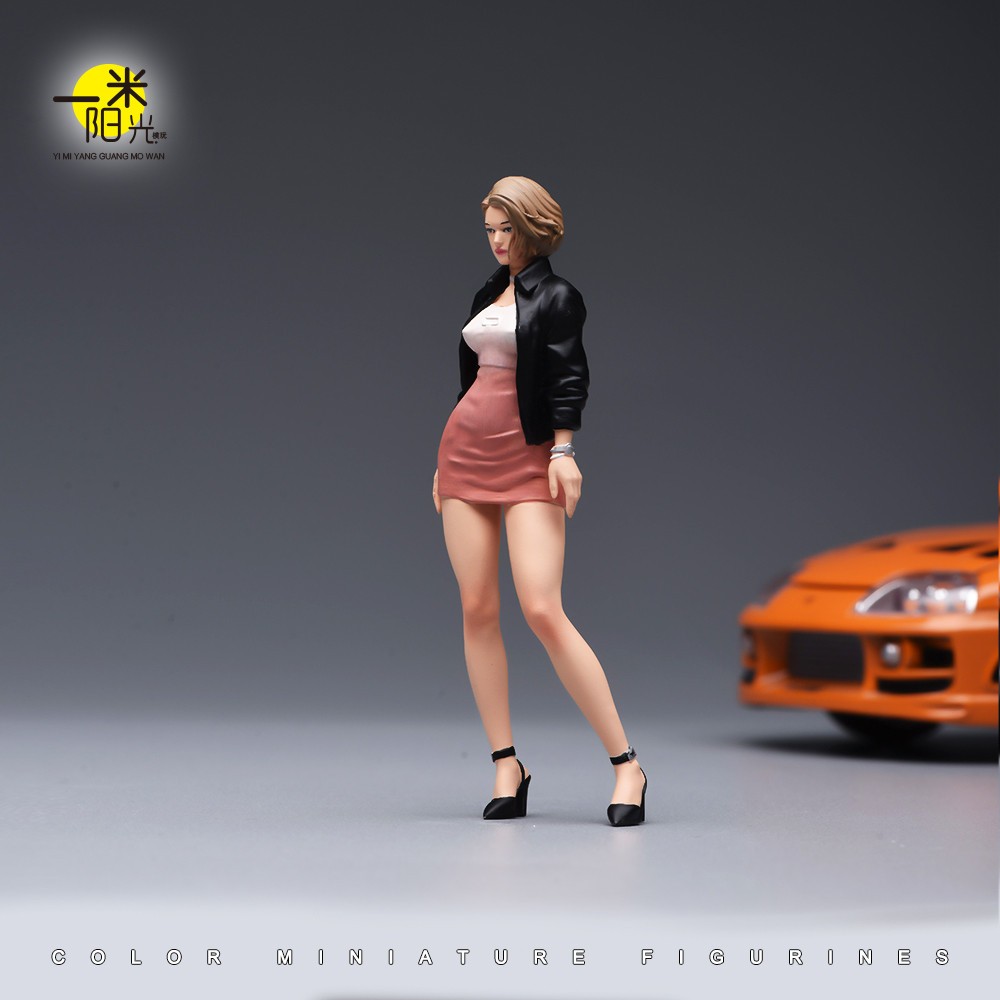 1/18 Sexy Mini skirt Dress Female Girl Scene Miniature Figure Doll Model Gift