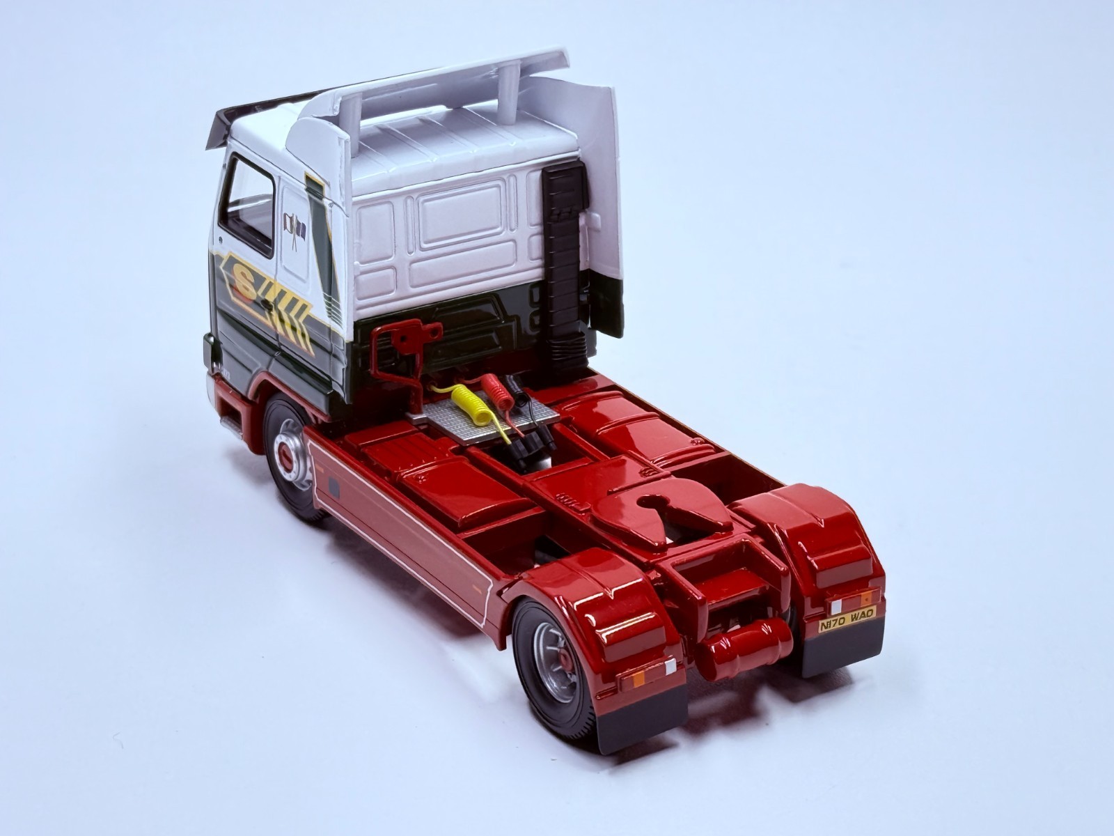 CORGI CC99202 SCANIA 113 TRACTOR UNIT MODEL ONLY EDDIE STOBART 1:50 SCALE