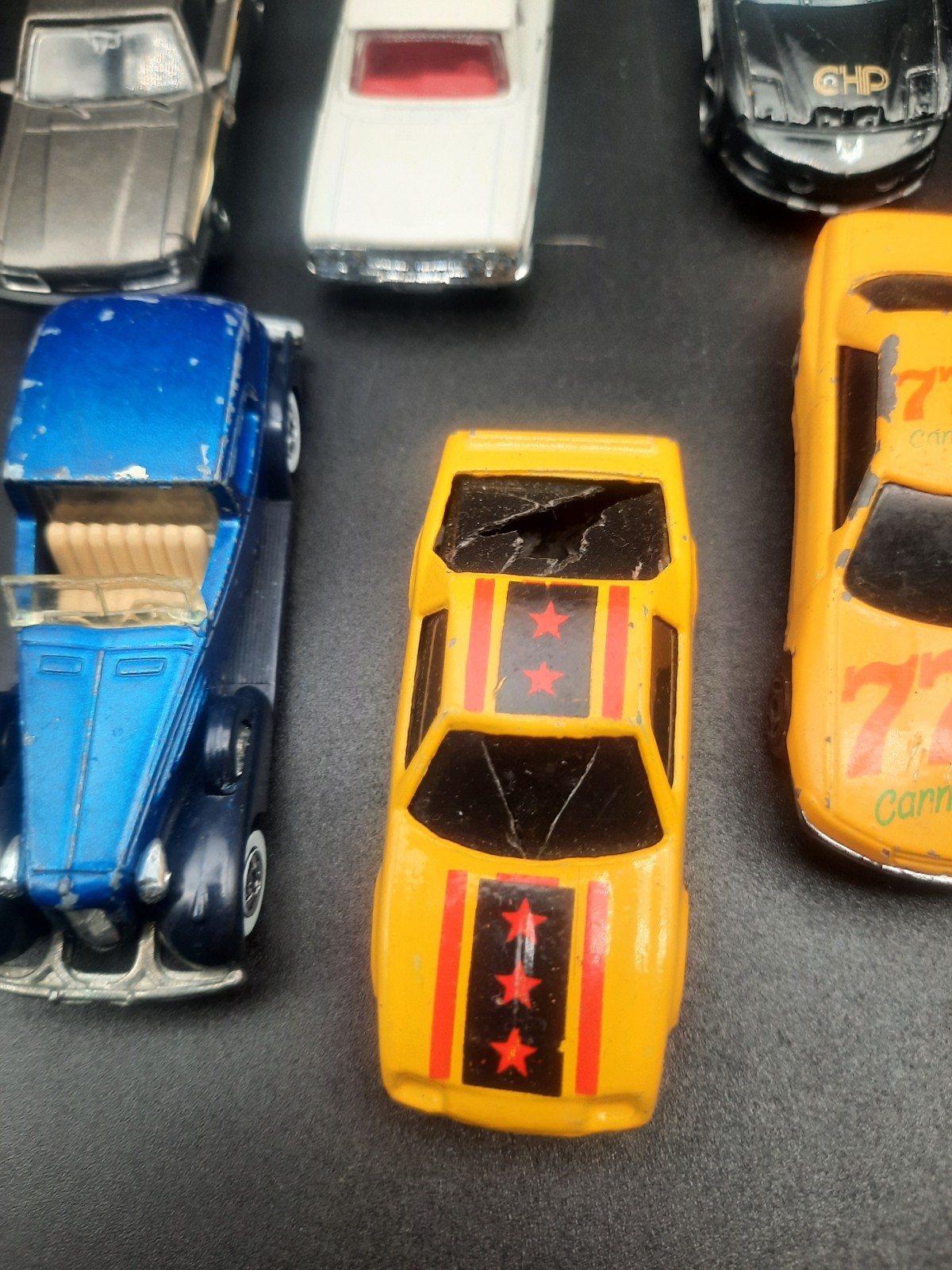 Mixed lot of 17 hot wheels/matchbox cars. Vintage to modern. Most fair shape.