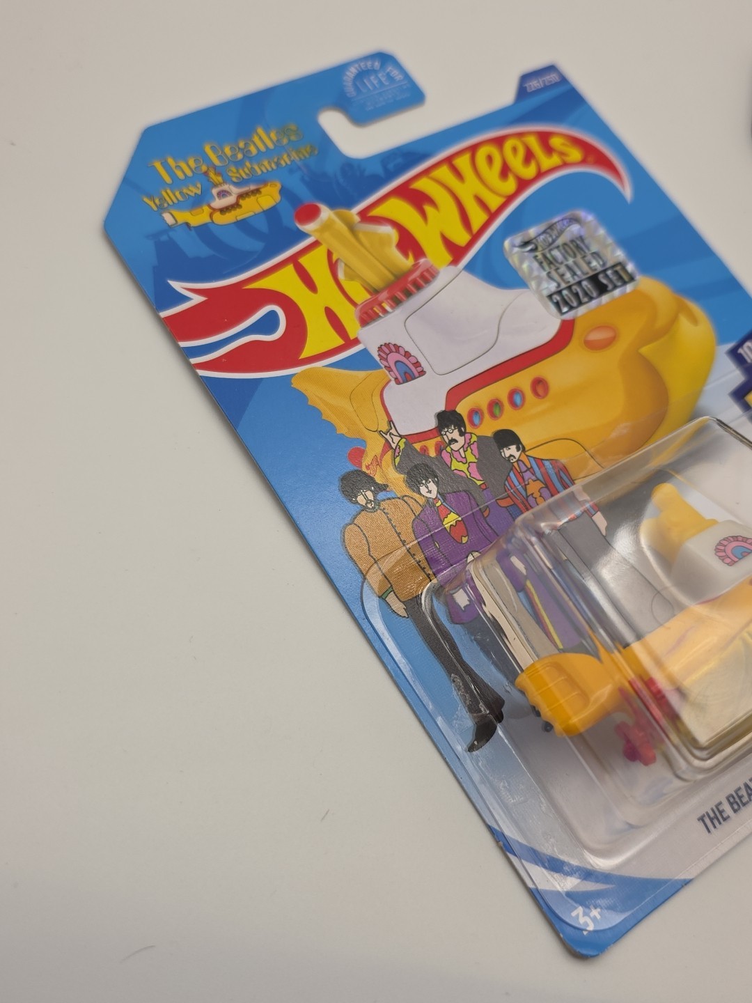 THE BEATLES YELLOW SUBMARINE FACTORY SEALED HOT WHEELS 2018 SCREEN TIME 26/365