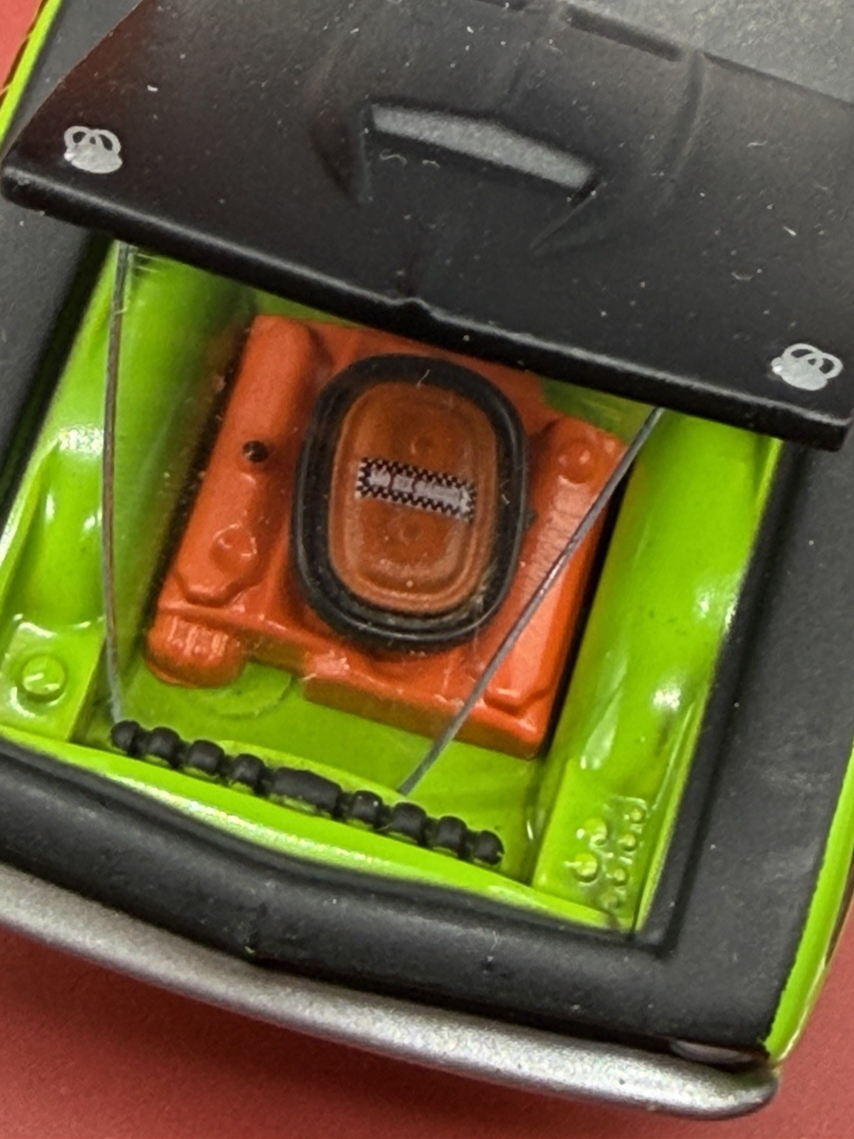Greenlight Under The Hood Plymouth Cuda W/Uth Keychain+ Other GL Mopar Cars1:64