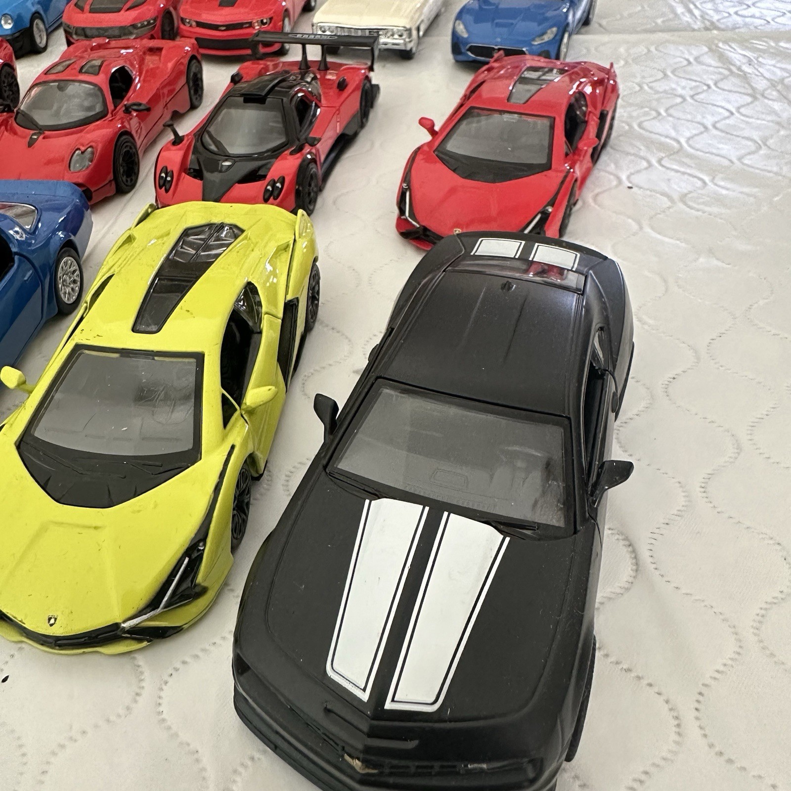 UNI Fortune Kintoy Hot Wheels KINSMART RMZ MSZ City QDiecast Cars 1/36 Lot Of 22