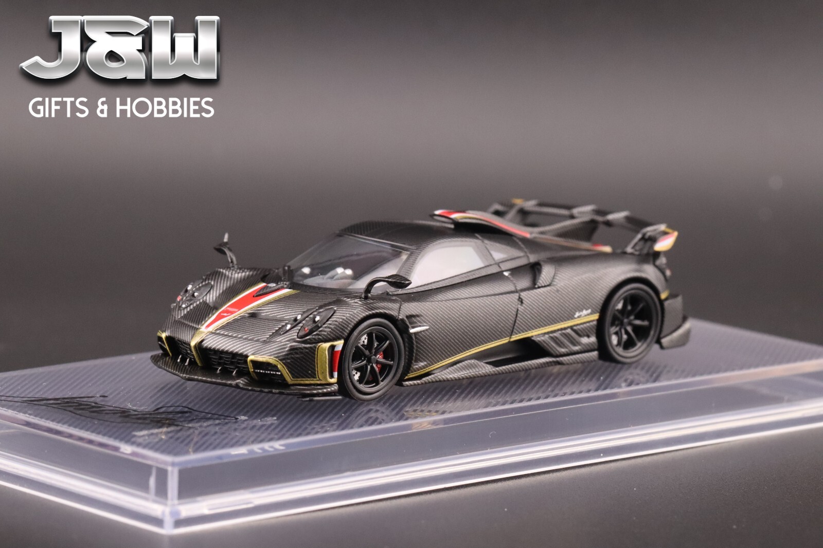 CM Model Pagani Imola Full Dry Carbon Black with Gold Trim 1/64