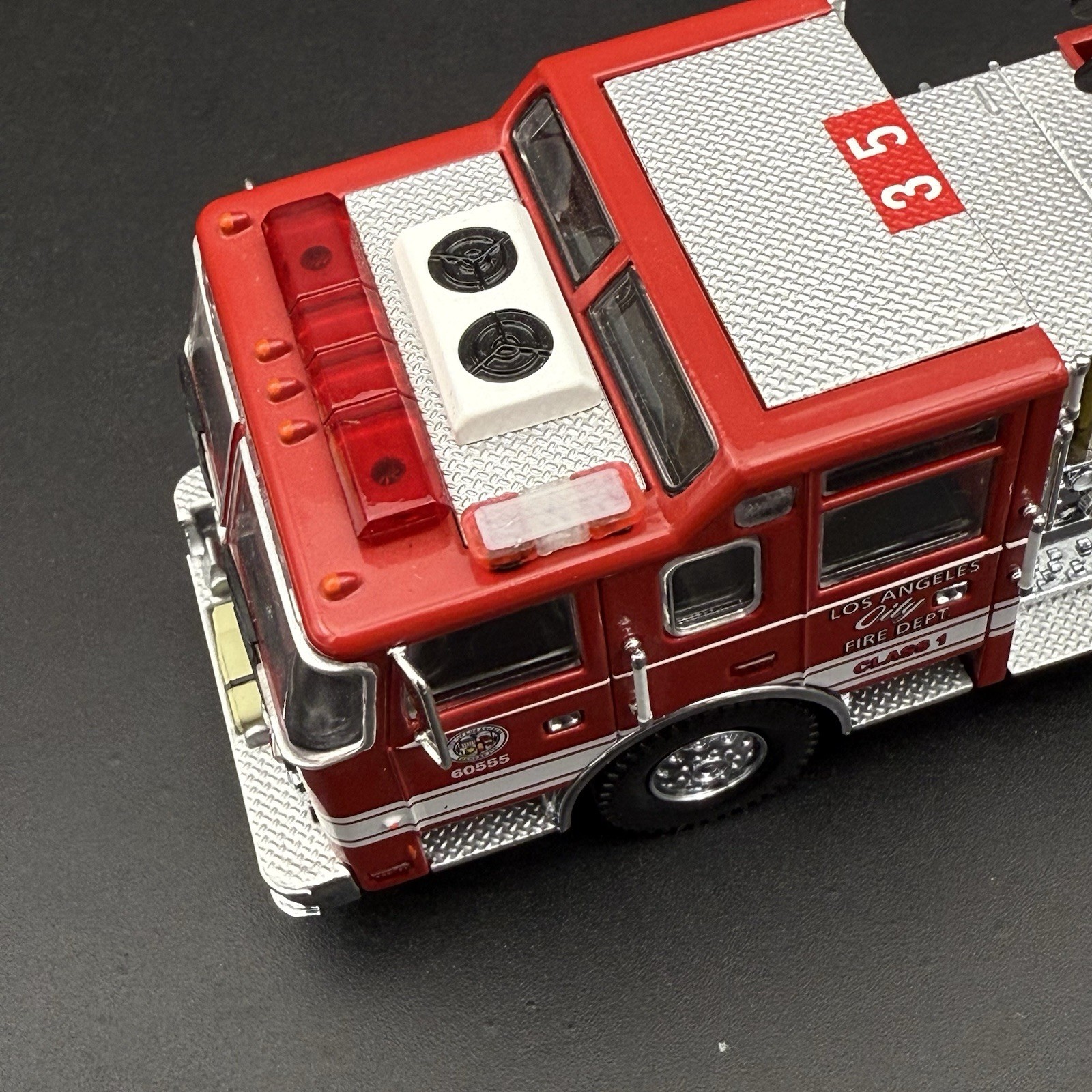 2 Pack 1/50 Mini Whelen Edge Red Clear Lightbar Gray Top Police Fire EMS 5012RCR