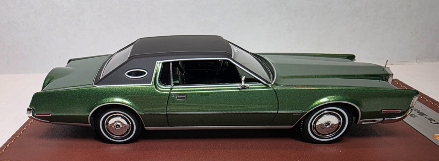 GLM 1:43 1972 Continental Mark IV by Lincoln-Mercury Ivy Green Moondust Metallic