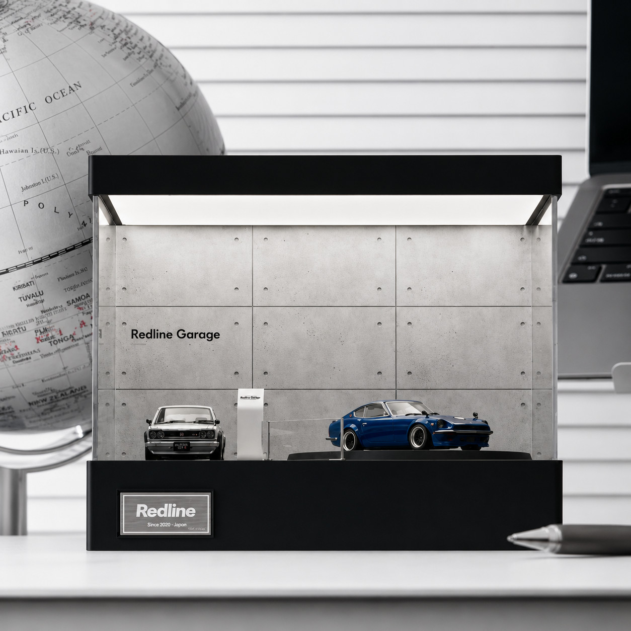 Rotating Car Display Case LED Showroom Acrylic Diorama Display Box Garage