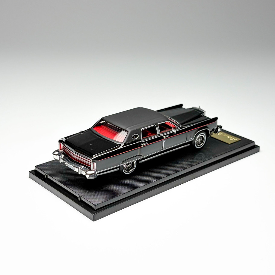 Turning Crush 1/64 Scale 1979 Lincoln Continental Town Car Alloy Model Car