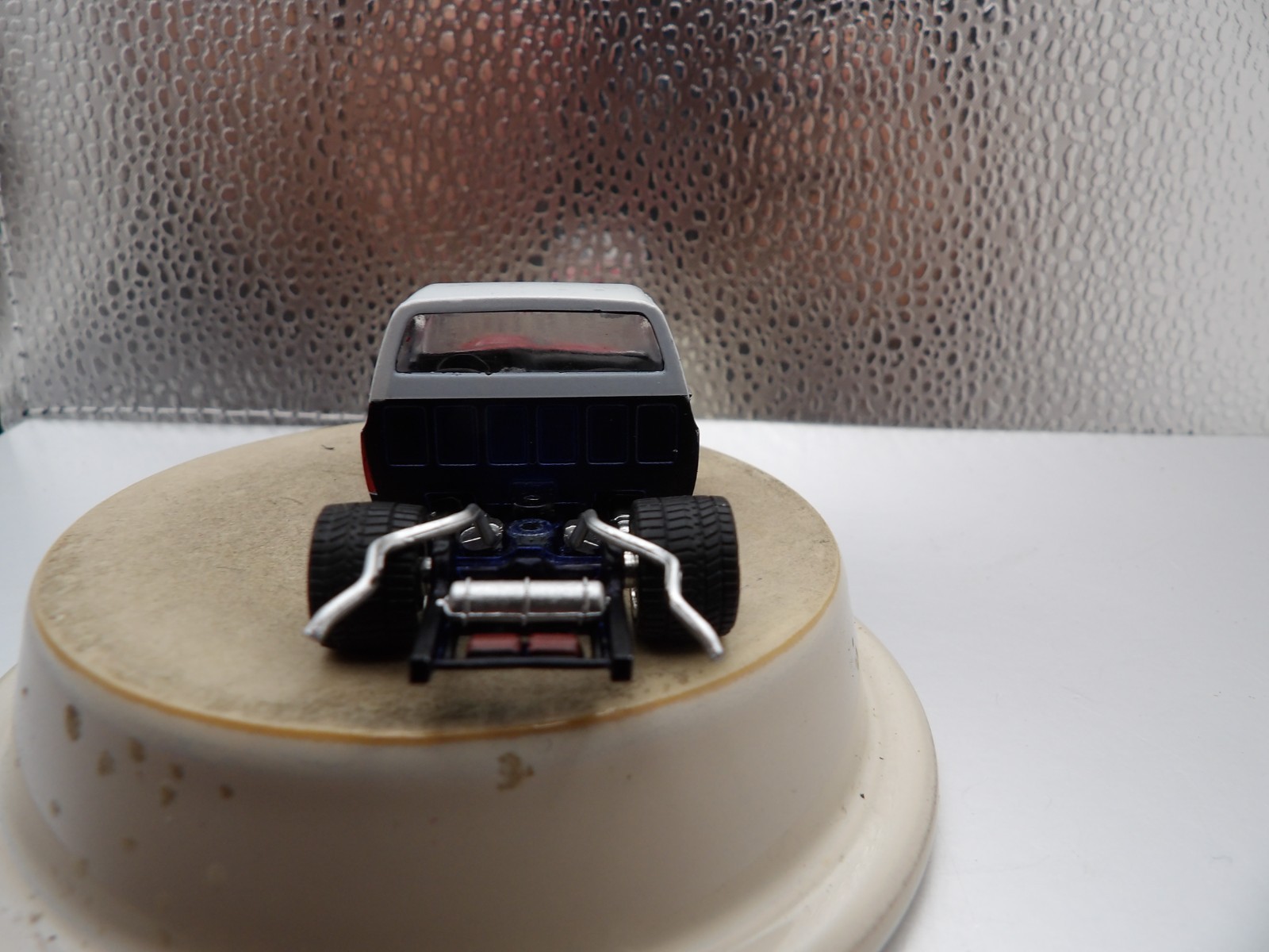 CUSTOM 1976 GMC SIERRA GRANDE 15 TRUCK 2025 CASTLINE M2 MACHINES 1:64