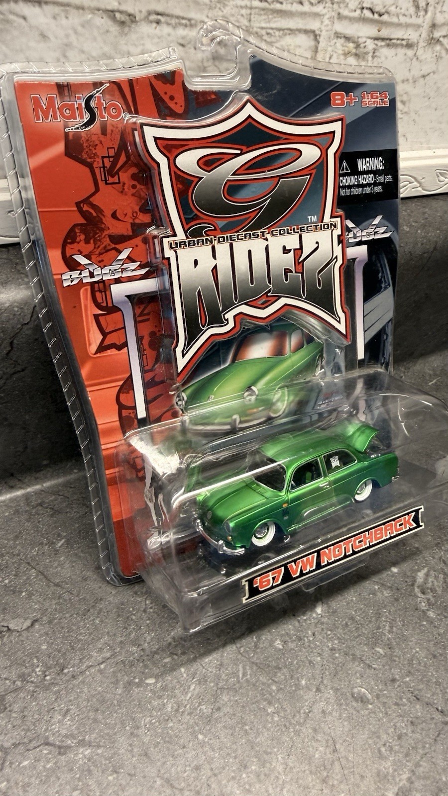 Maisto Urban Diecast Ridez Bugz (2006) Green ’67 VW Notchback Toy Car