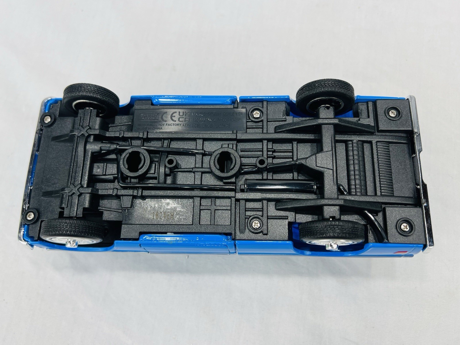 No Box Motormax 1972 Ford F-100 Pickup Truck 1:24 Light Blue
