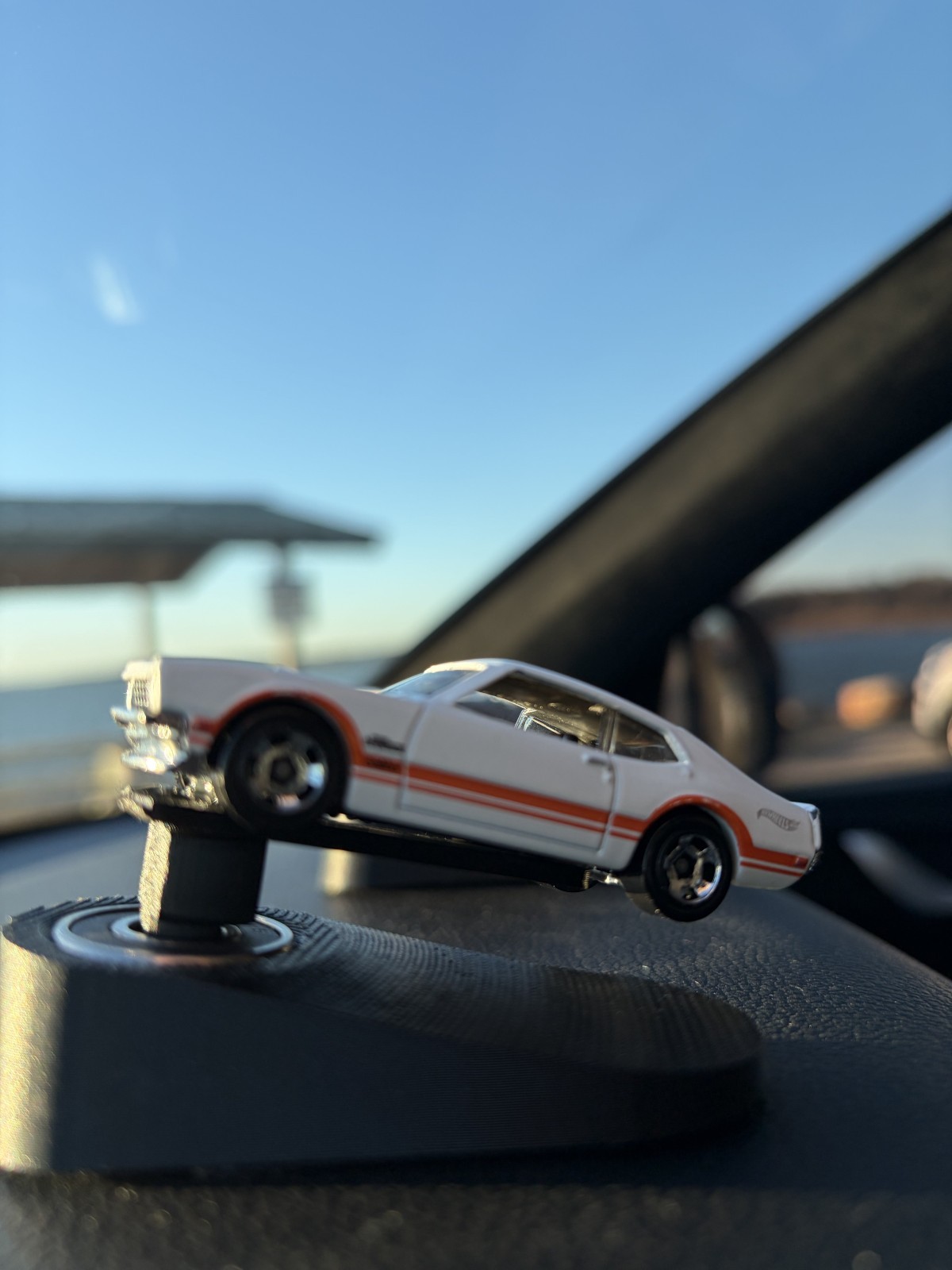 Dashboard Drift Toy Inertia Stand for Hot Wheels (Black)