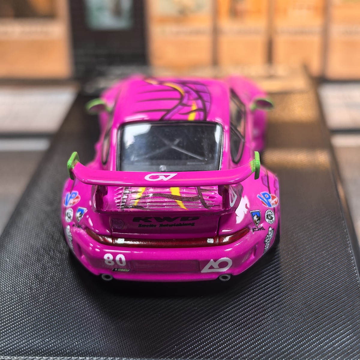 MC 1:64 Pink Dinosaur #80 RWB Porsche 993 Sports Model Diecast Metal Car Model
