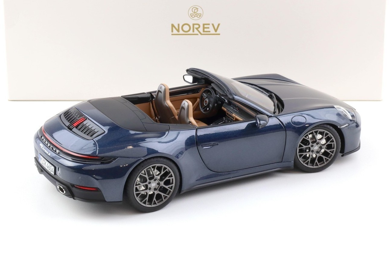 1:18 NOREV 2025 PORSCHE 911 (992.2) Carrera Cabriolet Yachting Blue met. DIECAST