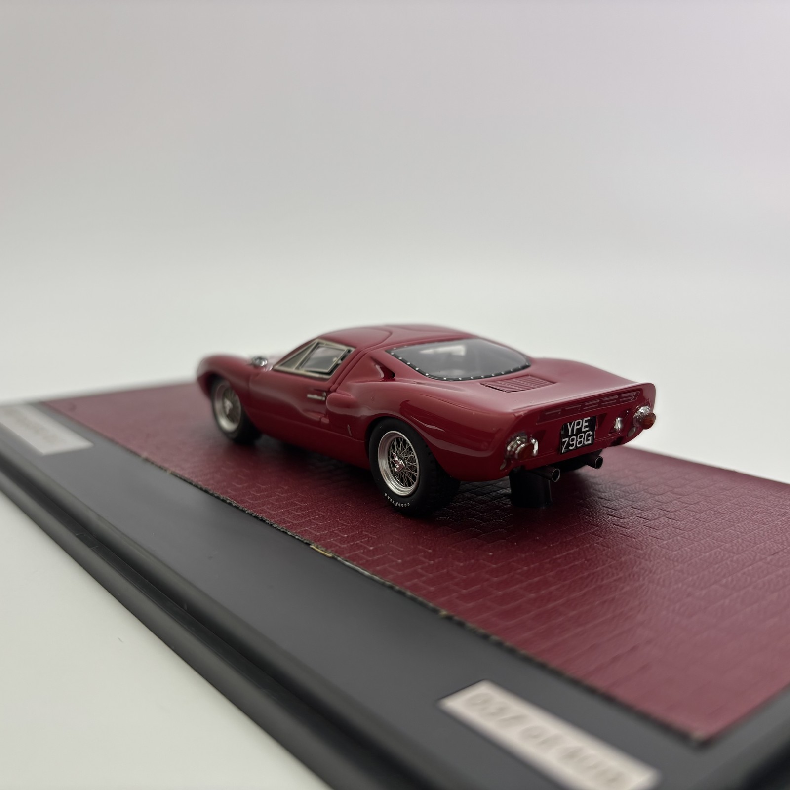 Matrix 1/43 1967 Ford GT40 MkIII Red Resin Car Model