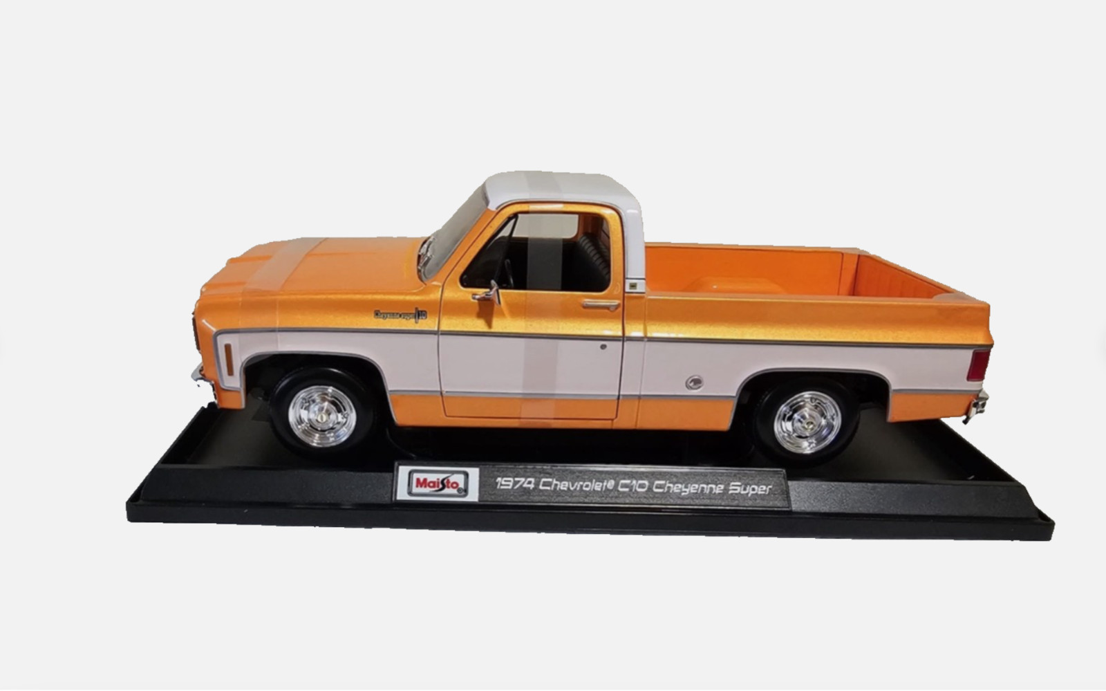 1974 Chevrolet C10 Cheyenne Super 1:18 Diecast Pickup Truck Maisto Orange-NEW