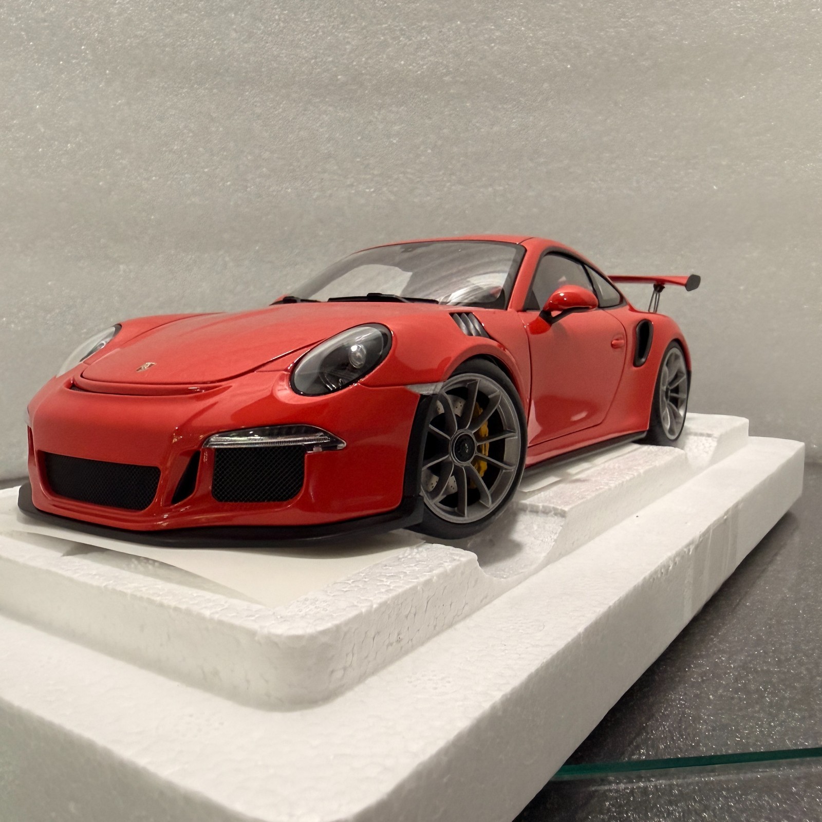 1:18 AUTOart Porsche 991.1 GT3RS Lava Orange 78165