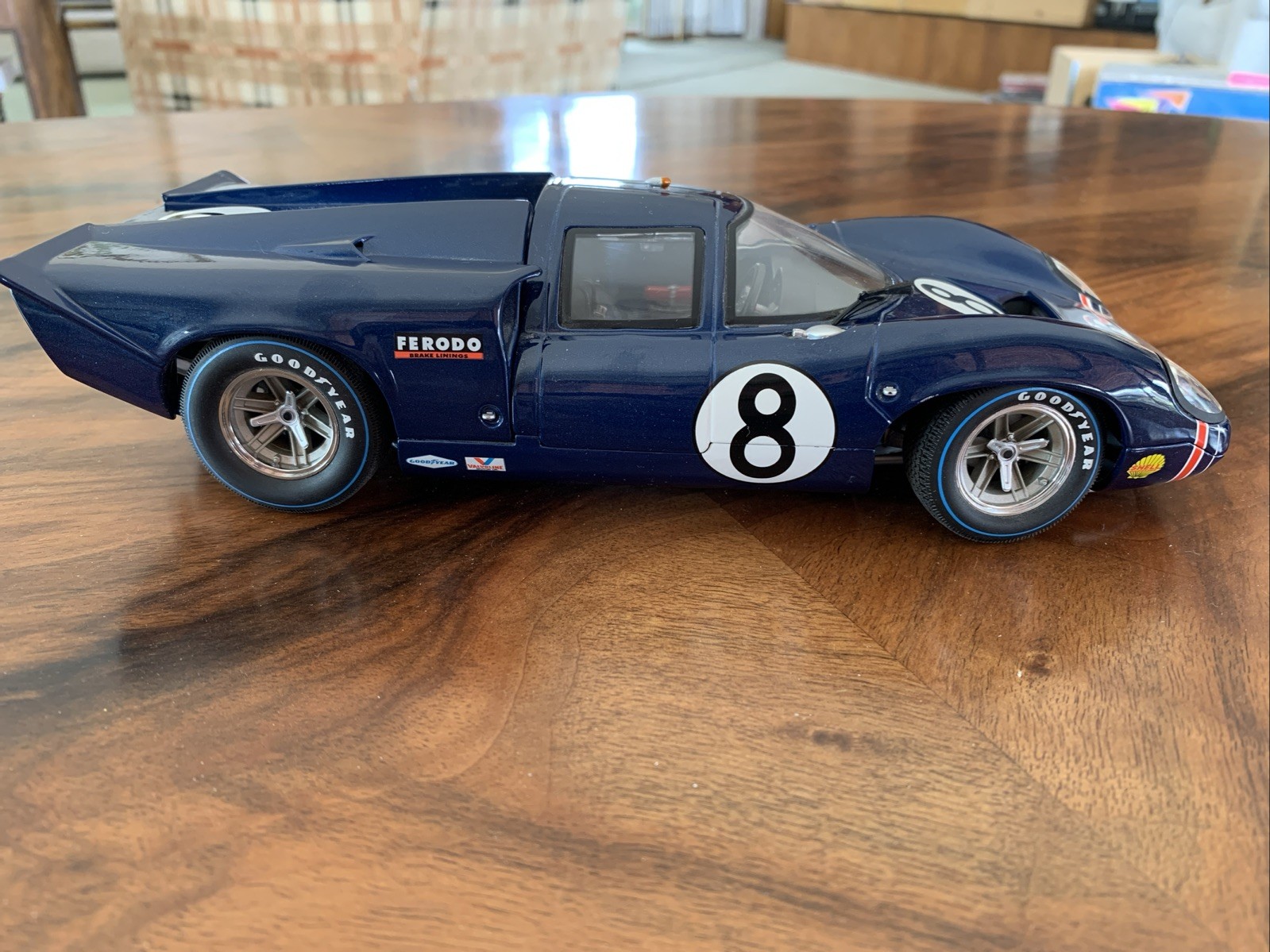 GMP 1969 Daytona Air T70 Lola Coupe #8 Leslie/Motschenbacher 1:18 – 1 of 1500