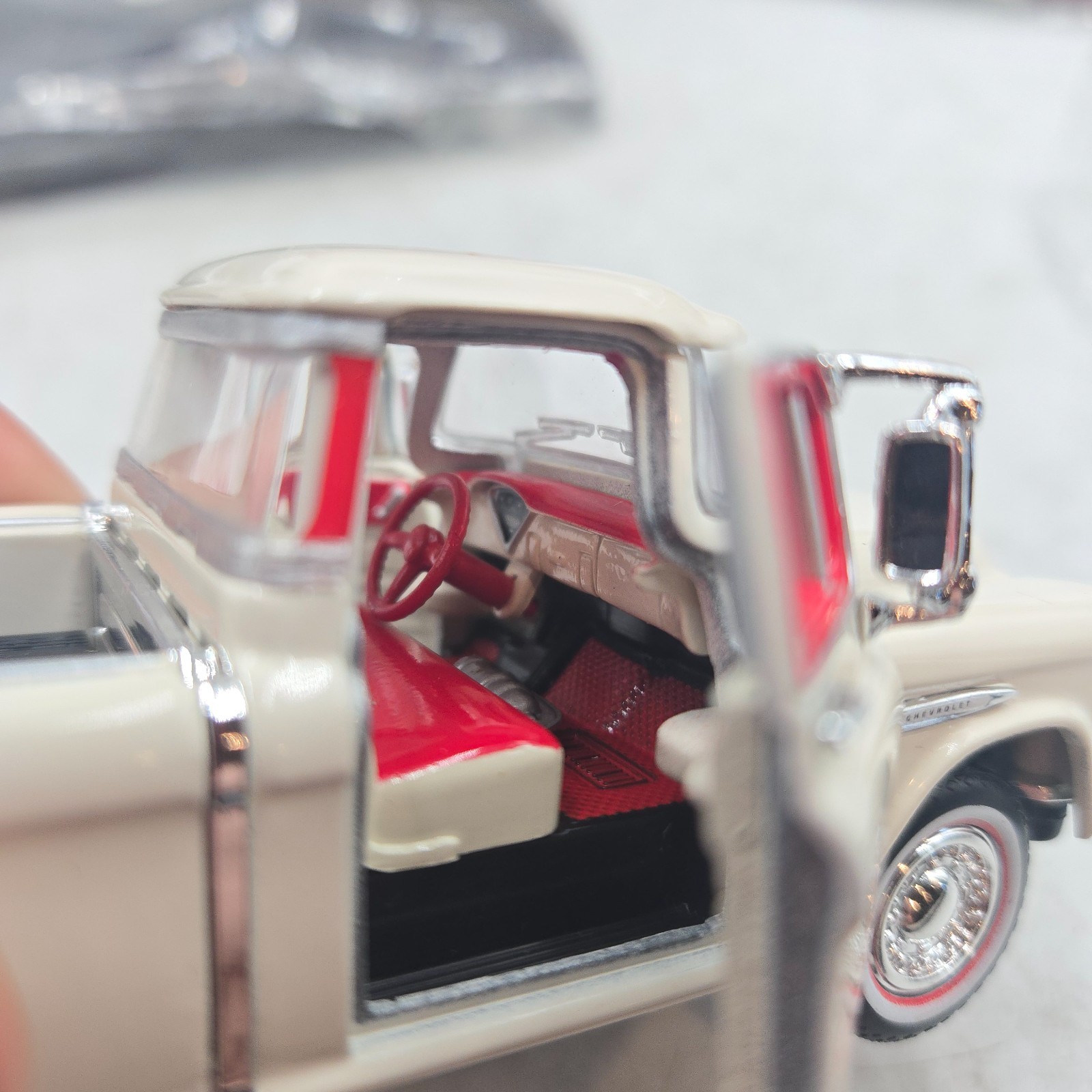 Snap-On Tools 1950s Winter Scene Diorama 1955 Chevy Pickup Pullback 1:38 Scale