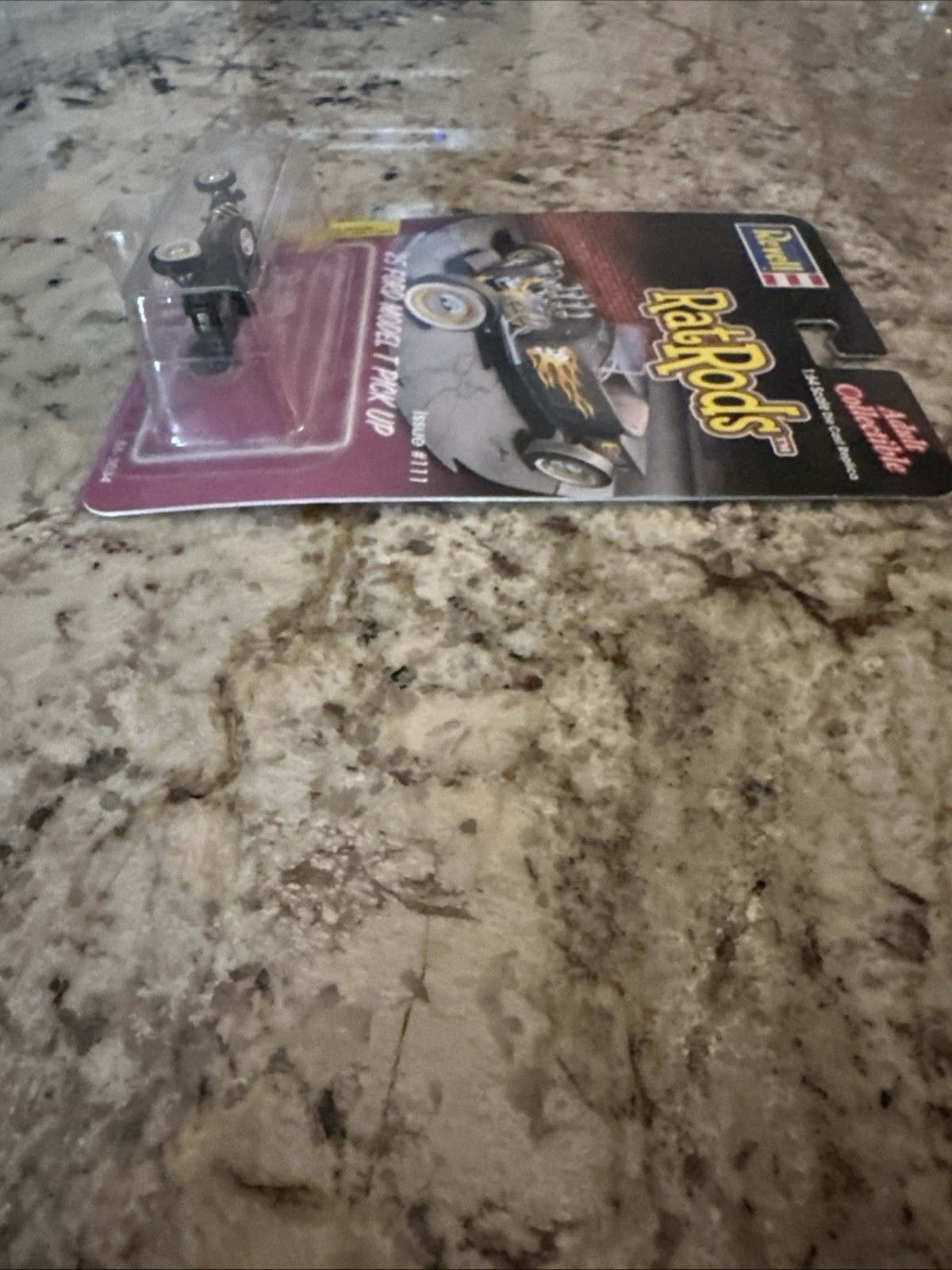 Revell 1925 Ford Model T Pick Up black Rat Rods Issue #111 1:64 READ DESCRIPTION