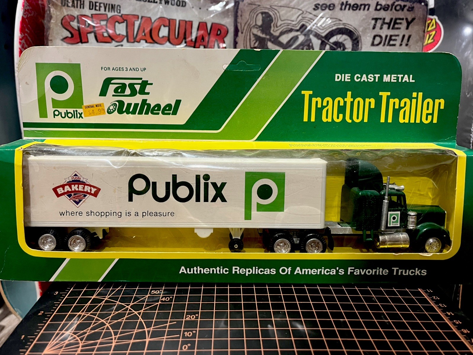 Vintage FAST WHEEL Kenworth Tractor wPUBLIX BAKERY Trailer Original Box 1979