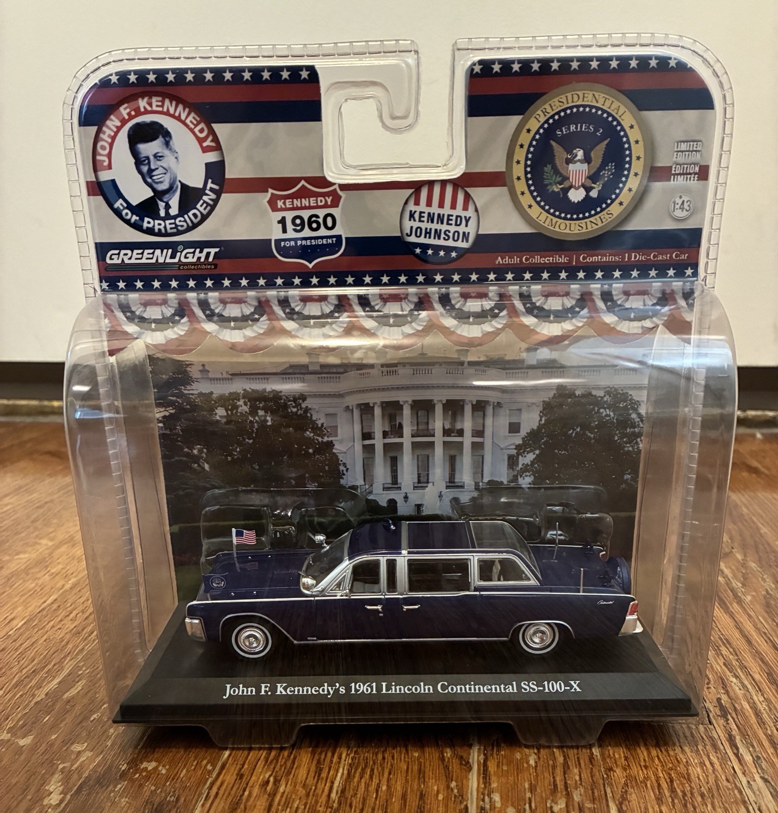 Greenlight 1961 Lincoln Continental SS-100-X John F Kennedy 1/43 Scale DieCast