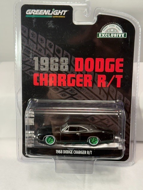 GREENLIGHT – GREEN MACHINE – 1968 DODGE CHARGER R/T – HOBBY EXCLUSIVE !!!