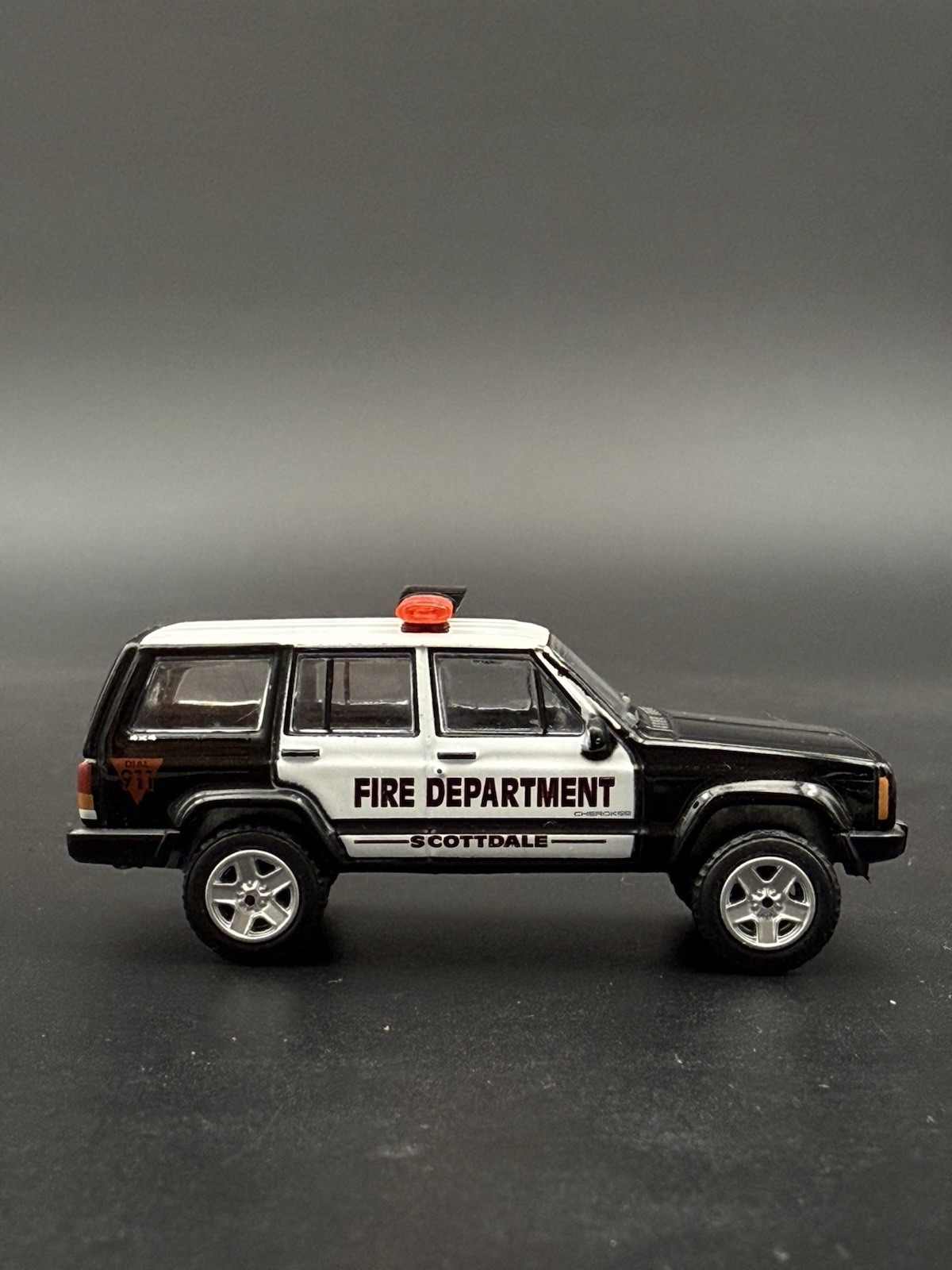 2-Pack 1/64 Scale Model Jetstream Jetsonic Red Lightbar Police Fire 6424R