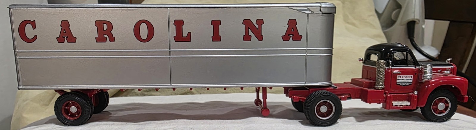 Corgi Carolina Mack Tractor Trailor Bartic No Box