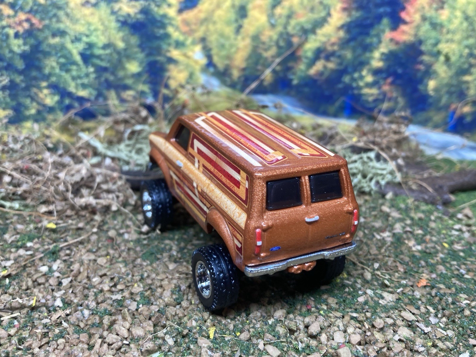 Ford Transit Supervan Lifted 4×4 Truck 1/64 Diecast Custom Hot Wheels Van