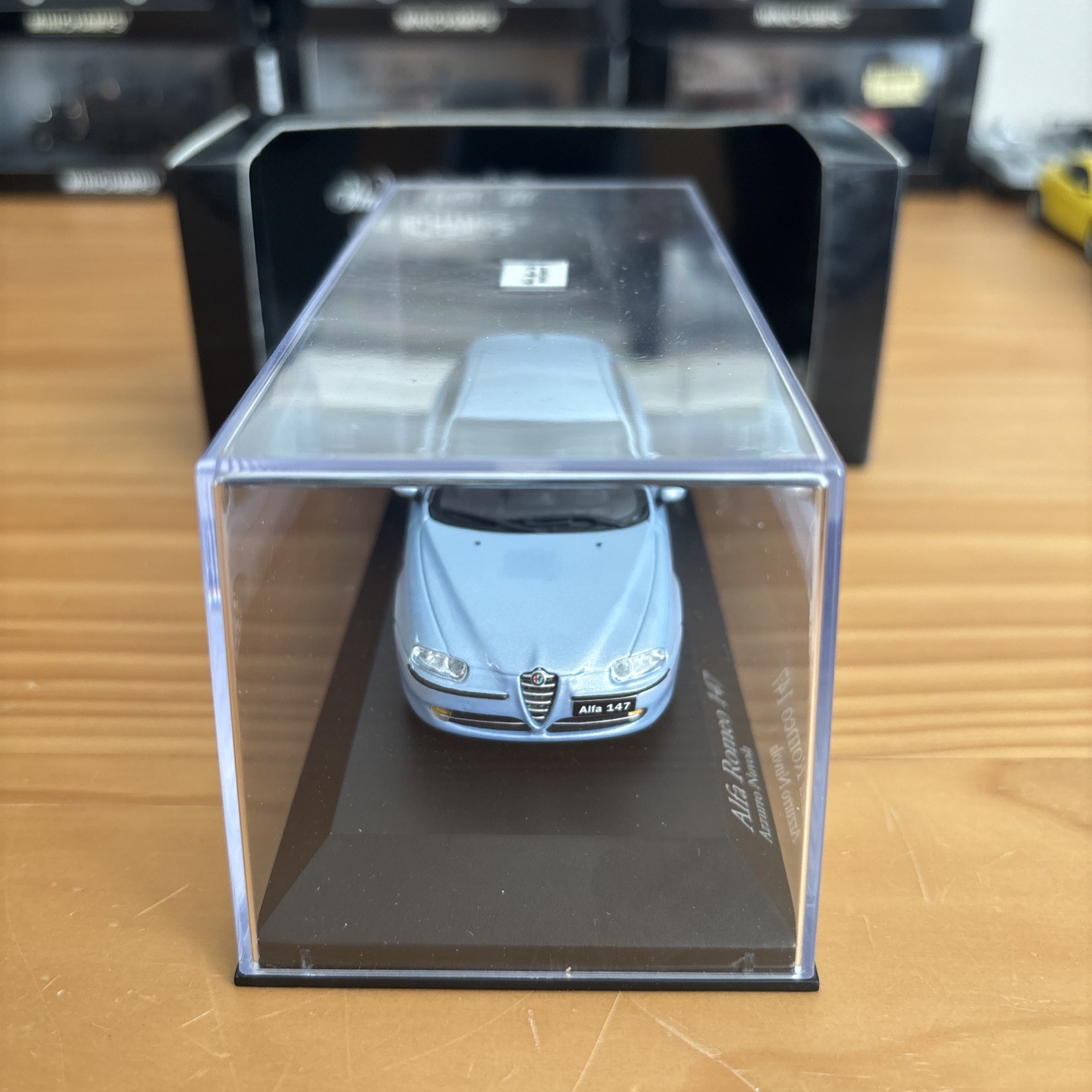 1:43 Minichamps Alfa Romeo 147 Azzuro Nuvola 2001 Light Blue Metallic 120001