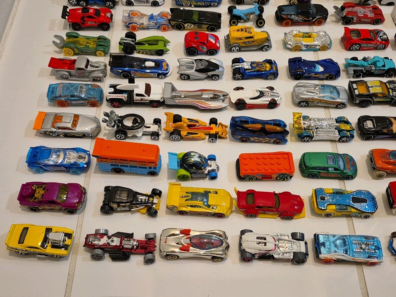 Lot of 100 Fantasy Hot Wheels Cars: Loose, Variety of Years #1