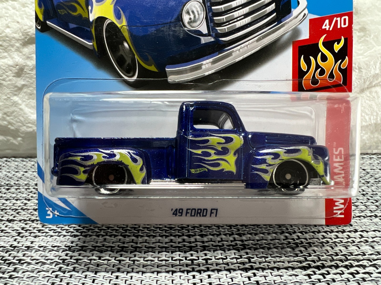 Hot Wheels HW Flames 4/10 ’49 Ford F1 266/365 Blue