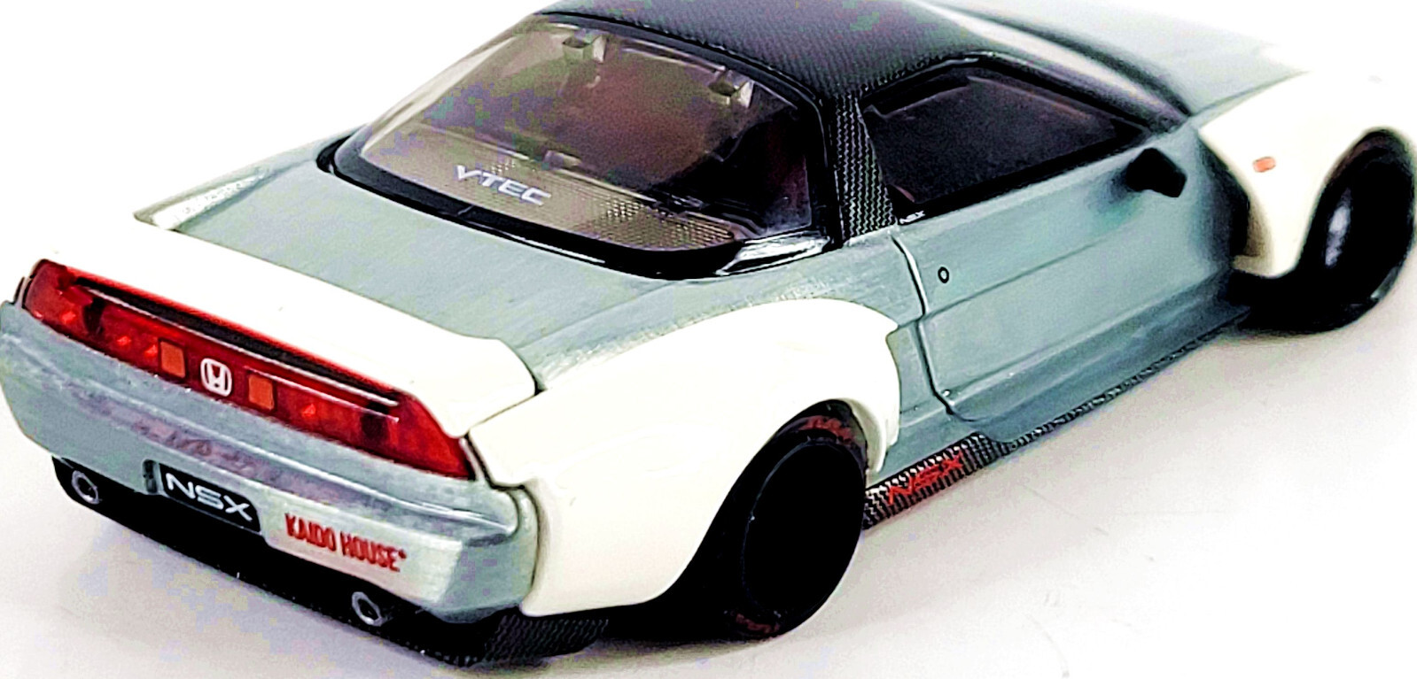 Kaido House x Mini GT Honda NSX (NA1) Kaido Works V2 KHMG148 ⬜⬛ 1/64 🏆 CHASE