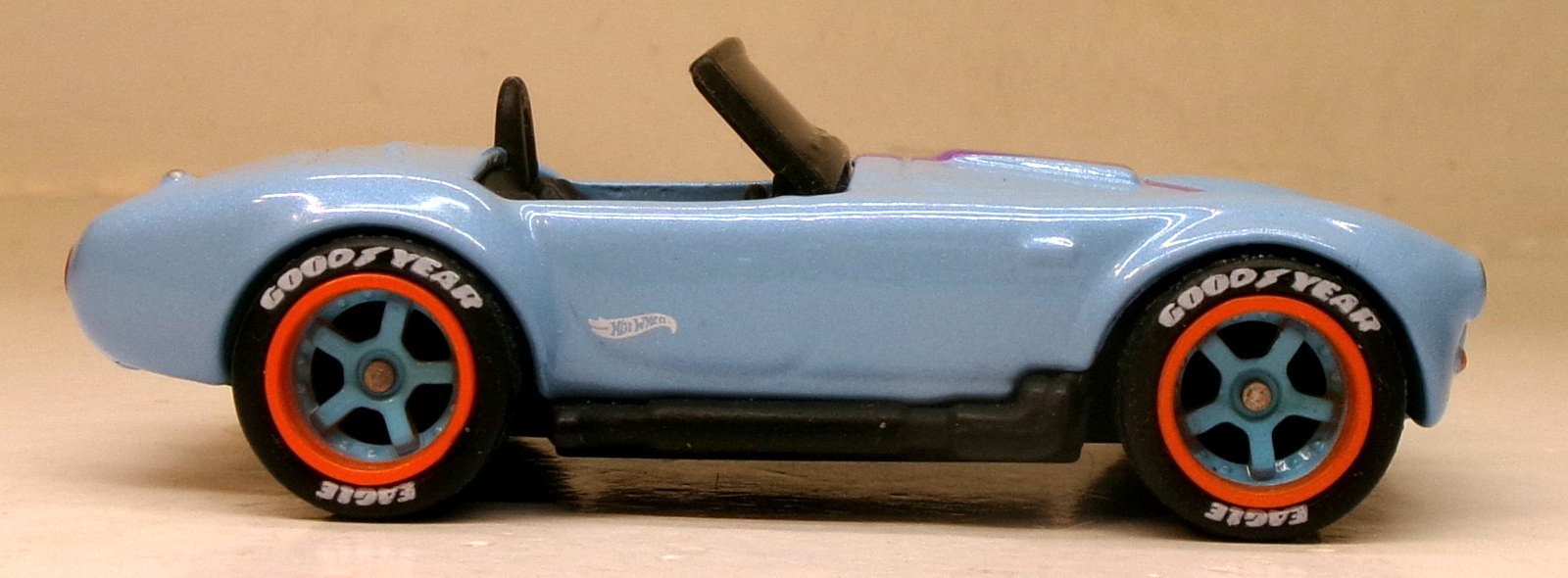 LOOSE 2026 HOT WHEELS 1:64 BLUE SHELBY COBRA 427 S/C WHEEL SWAP REAL RIDERS