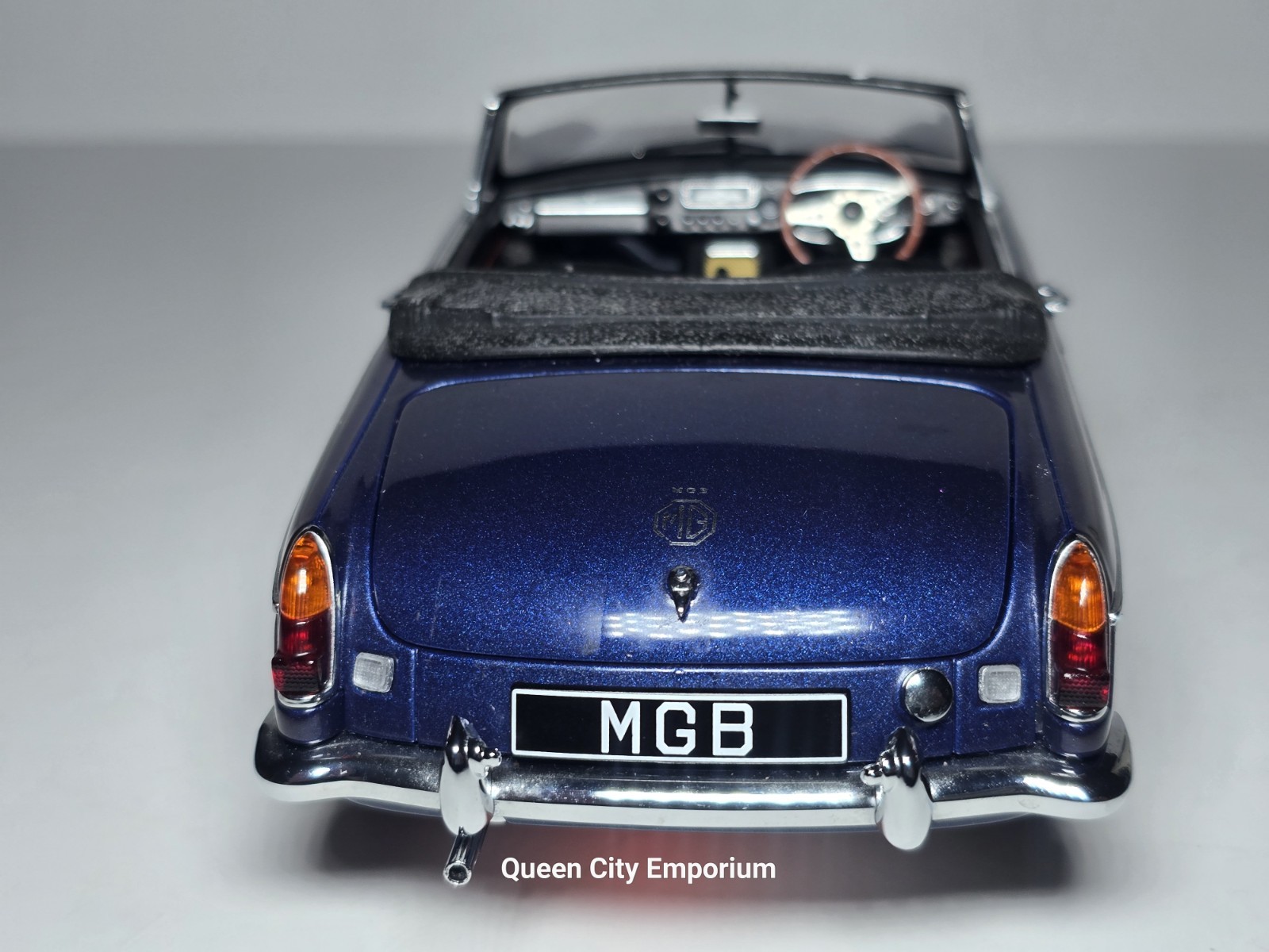 Auto Art Millennium 1969 MGB Roadster MK II 1:18 Scale Diecast Model