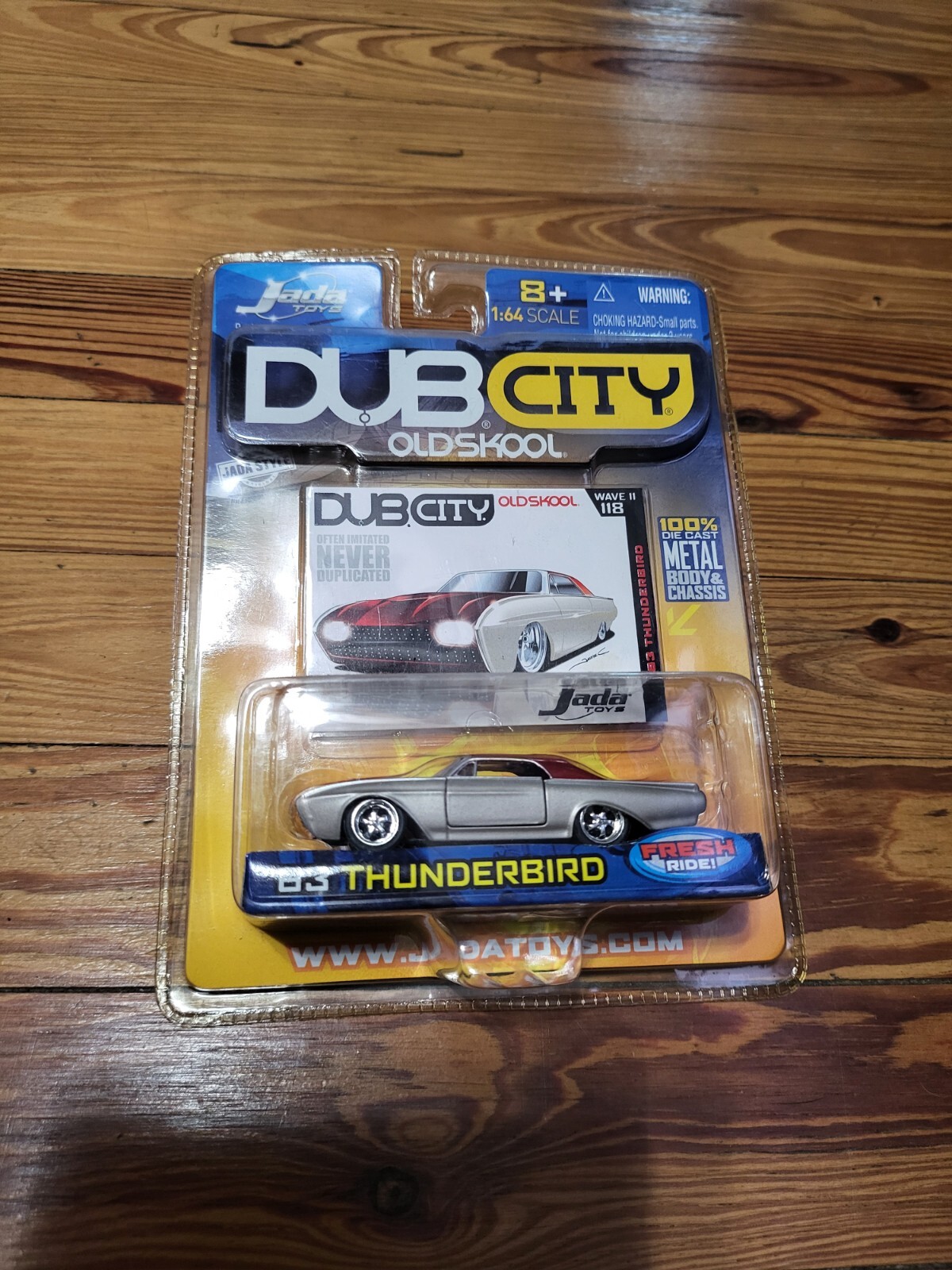 Jada 63 1963 Ford Thunderbird T-Bird Dub City Old Skool Rick Dore Car Red/Silver