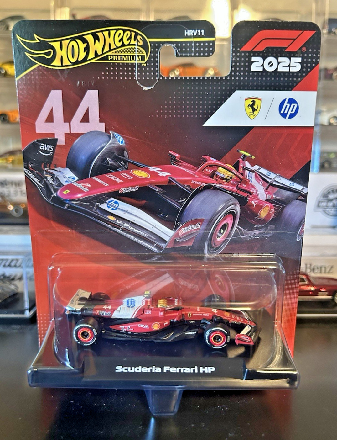 Hot Wheels 2026 Premium F1 Scuderia Ferrari HP Lewis Hamilton #44