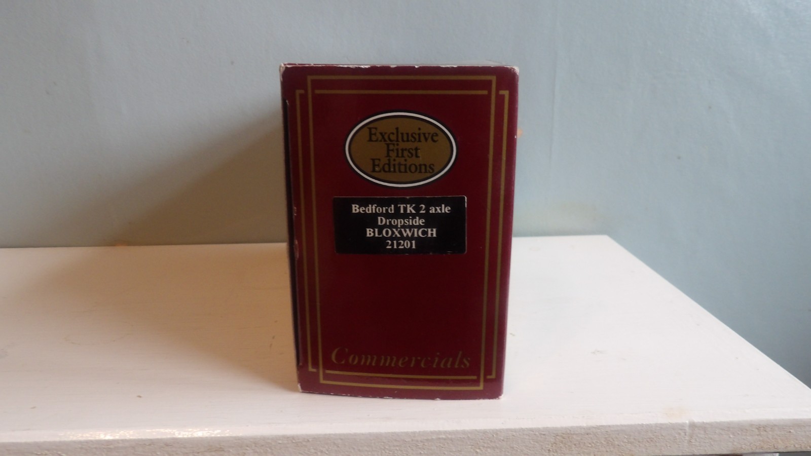 E.F.E COMMERCIALS SERIES 21201 BLOXWICH BEDFORD TK BOXED