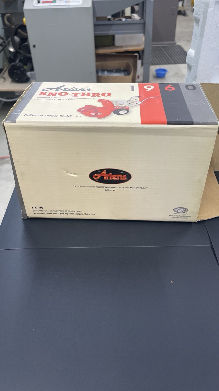 Ariens 1960 Sno-Thro 1:12 Diecast Model 75th Anniversary Complete W/ Magnet⁠