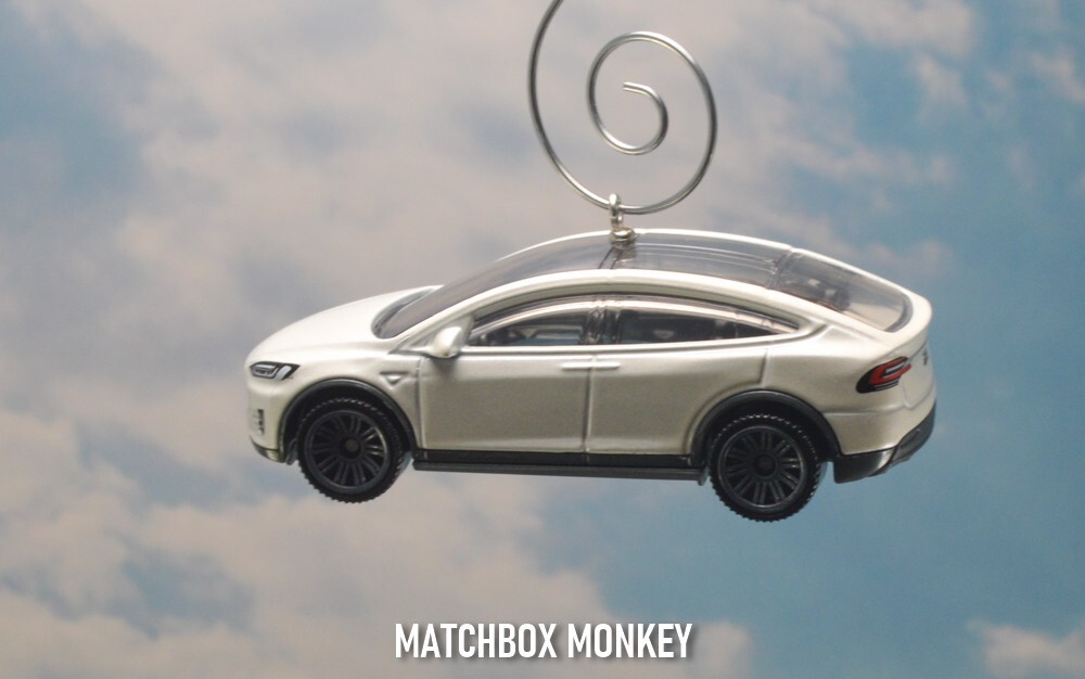 NEW Tesla Model X Electric SUV Crossover Car Christmas Ornament 1/64 Elon Musk