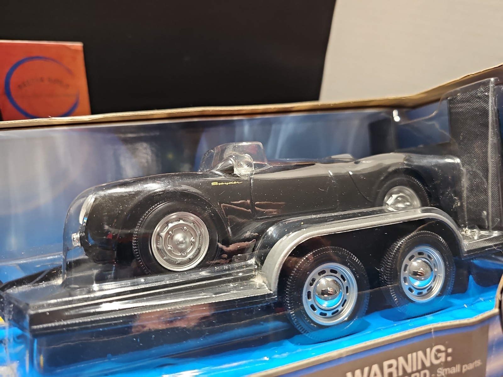 Vntg 2001 Maisto Show Stoppers Hummer H1 Wagon & Porsche 550A Spyder 1:18 Set