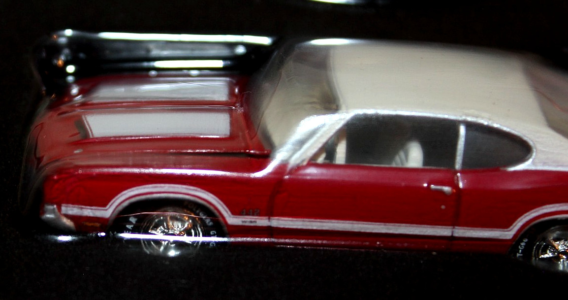 2005 – 1:64 Scale -Johnny Lightning Collector Club – 1971 Olds 442 W-30 – In Tin