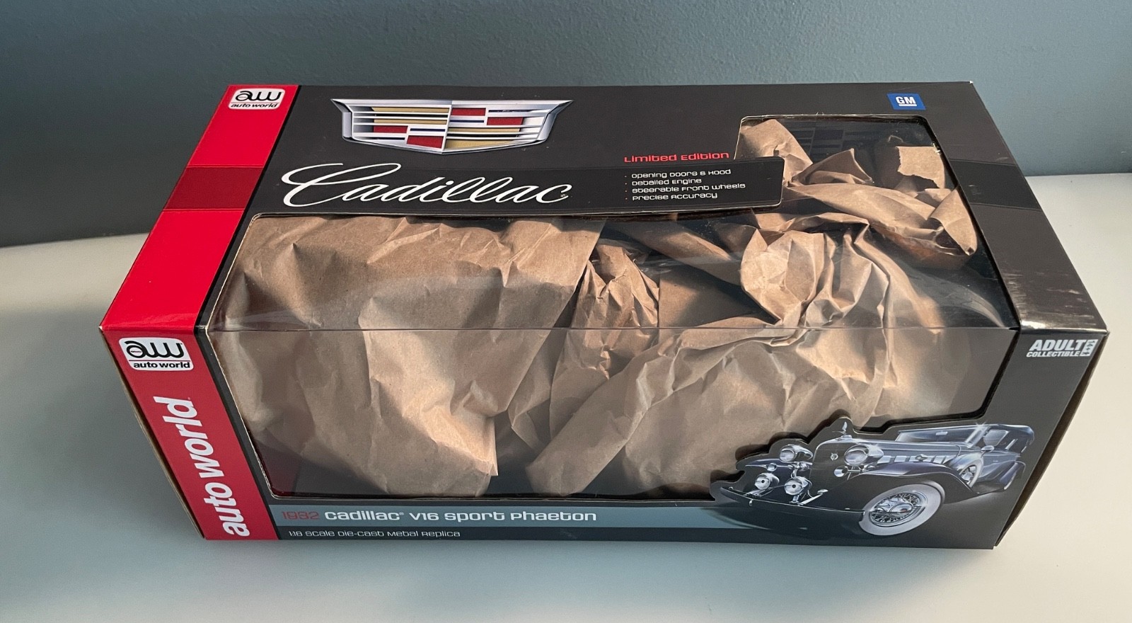 Auto World 1932 Cadillac V16 Sport Phaeton – 1:18 Scale Die Cast – Original Box