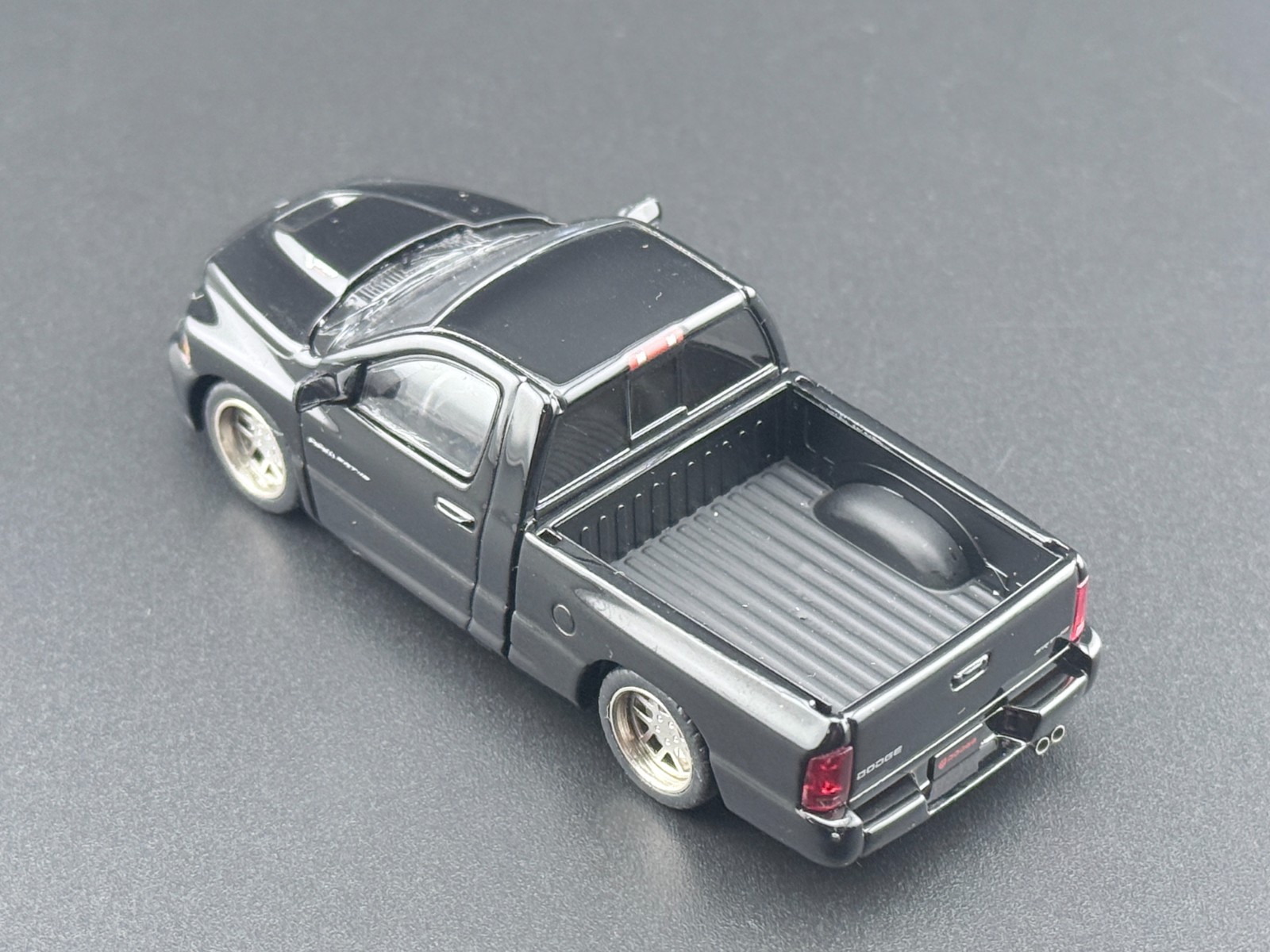 SHOOM64 2003 Dodge Ram SRT-10 Pickup Black 1/64