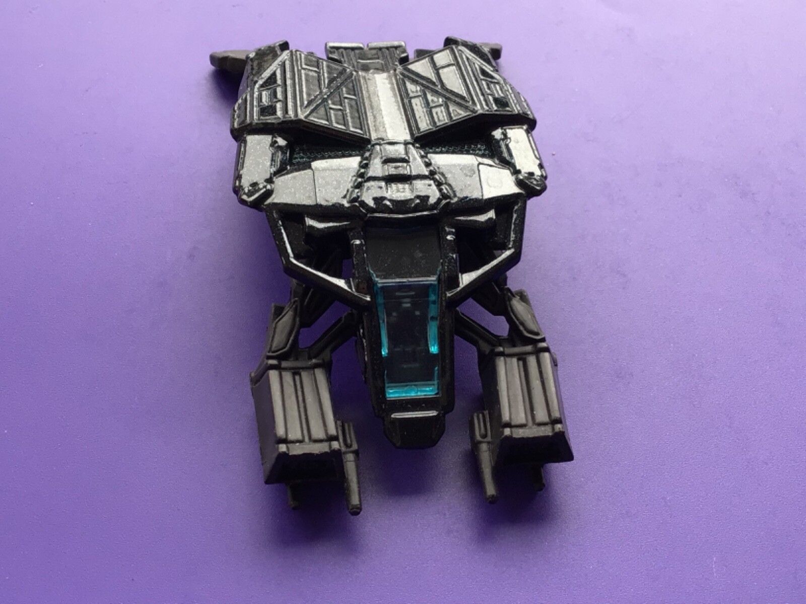 Hot Wheels Batman Returns The Bat DC Comics Made in Thailand V5315 Blue Glass