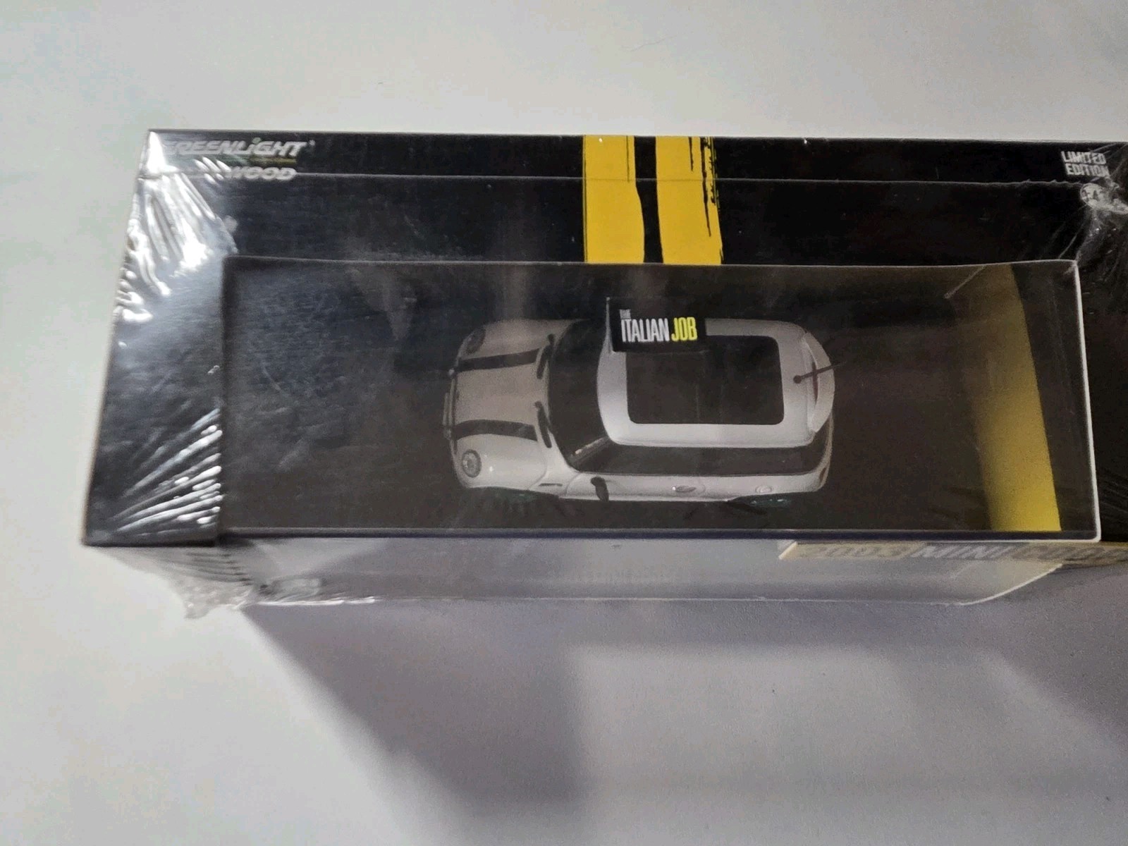 GreenLight The Italian Job 2003 Mini Cooper S – 1:43 Diecast CHASE! 3 Car Set