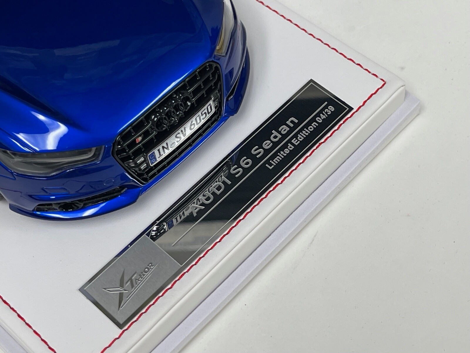 1/18 Ivy Models Audi S6 in Racing Blue Mica Leather Base limited 39 pcs