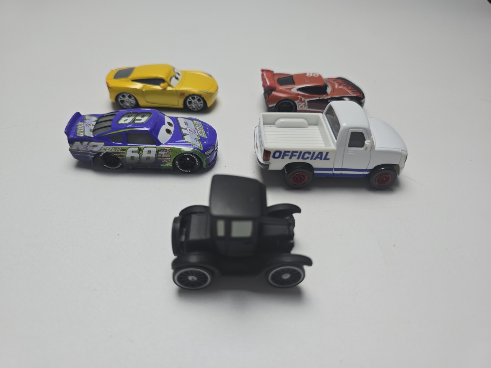 Disney Pixar Mattel Cars Dicast Lot of 9 Various Characters