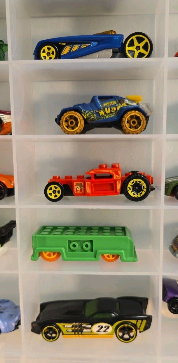 Lot 20 Loose Hot Wheels Various Fantasy Vehicles Cars